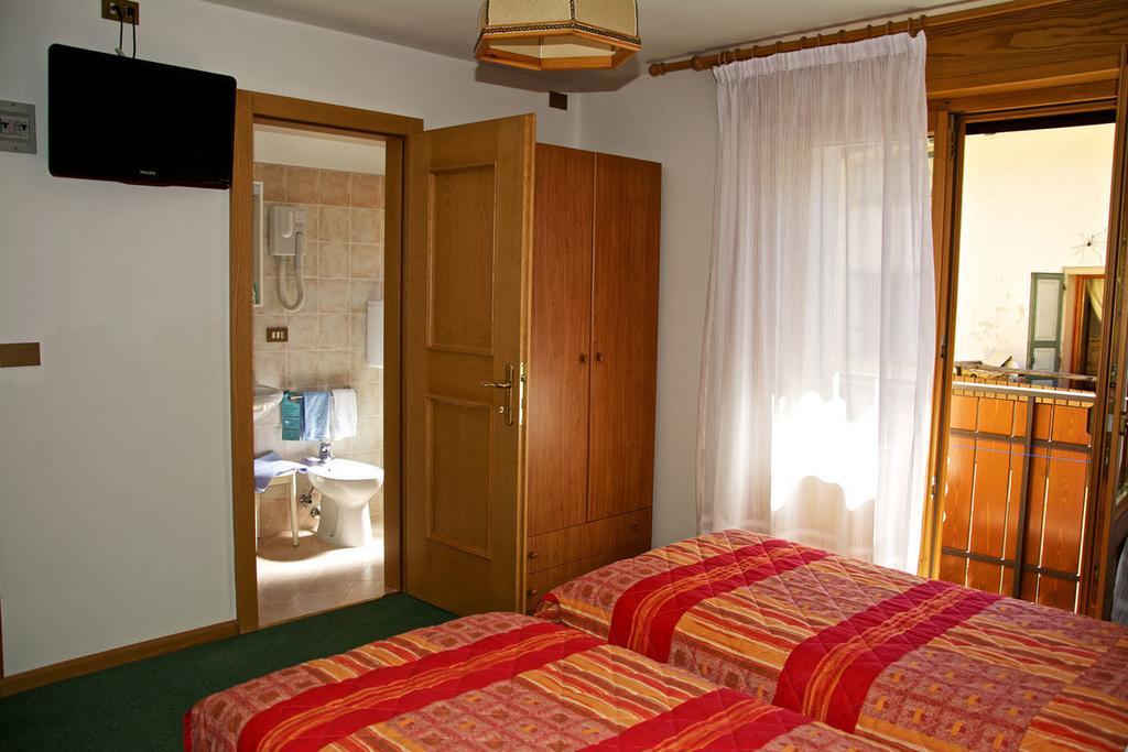 Albergo Ristorante Iris Auronzo di Cadore Buitenkant foto