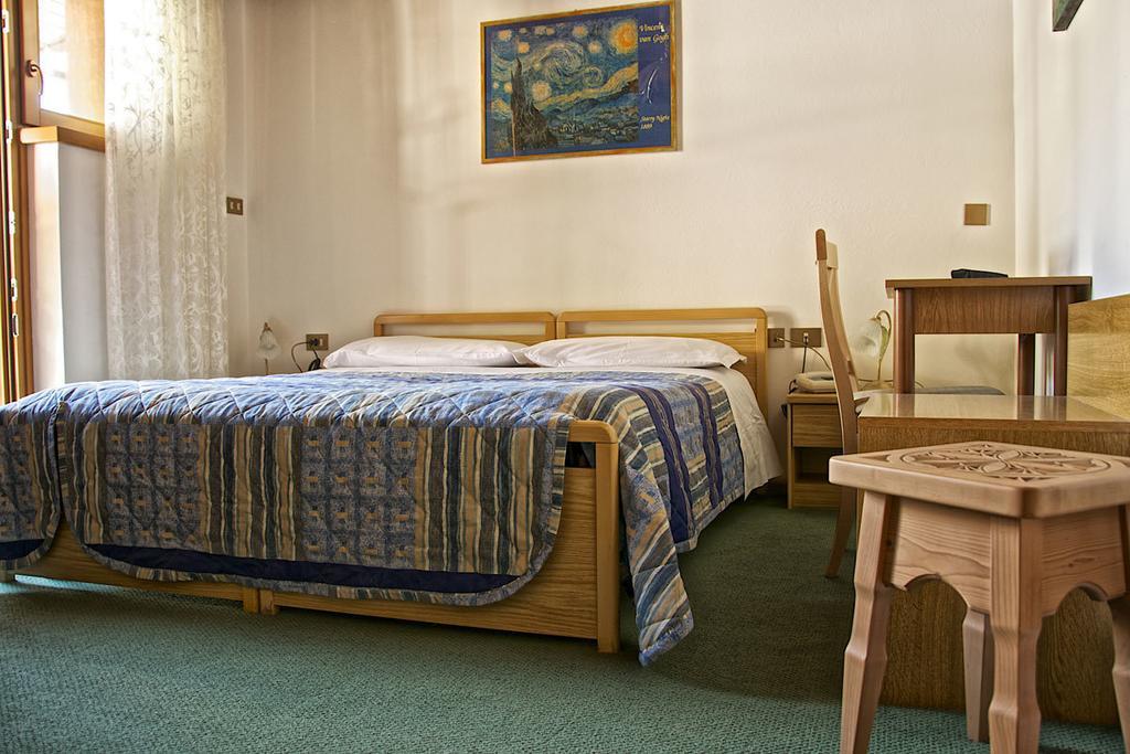 Albergo Ristorante Iris Auronzo di Cadore Buitenkant foto